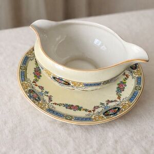 Vintage Myott Staffordshire Gravy Boat Serveware or Cool Planter, Wedding